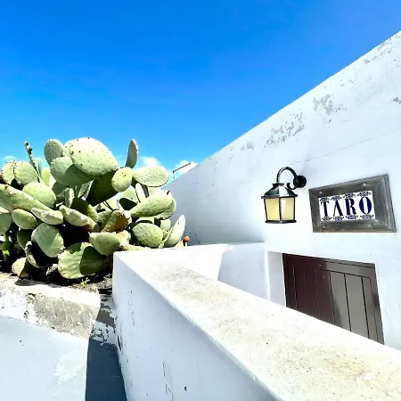 Nyaraló Bonita Casa Rural En Finca Con Terraza, Wifi Y Vista A Volcan Costa Teguise