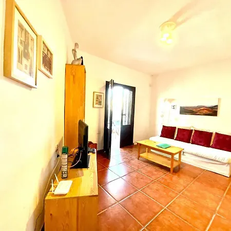 Bonita Casa Rural En Finca Con Terraza, Wifi Y Vista A Volcan Nyaraló