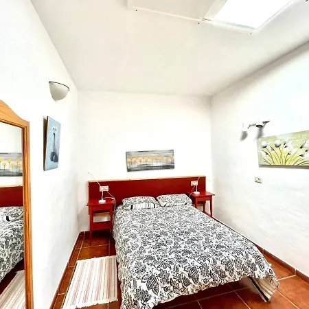 Nyaraló Bonita Casa Rural En Finca Con Terraza, Wifi Y Vista A Volcan Costa Teguise