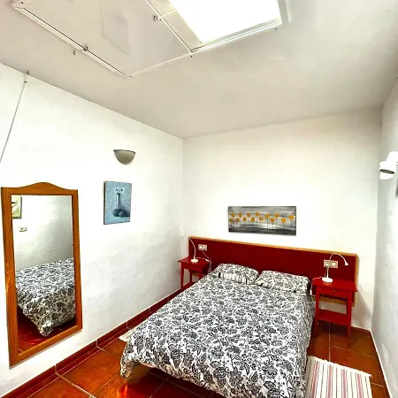 Nyaraló Bonita Casa Rural En Finca Con Terraza, Wifi Y Vista A Volcan *