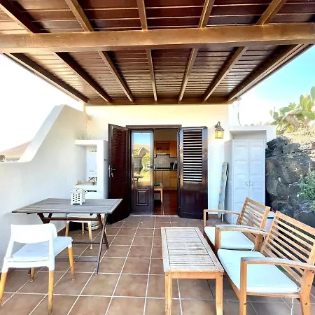 Bonita Casa Rural en Finca con terraza, Wifi y vista a Volcán Сasa de vacaciones Costa Teguise